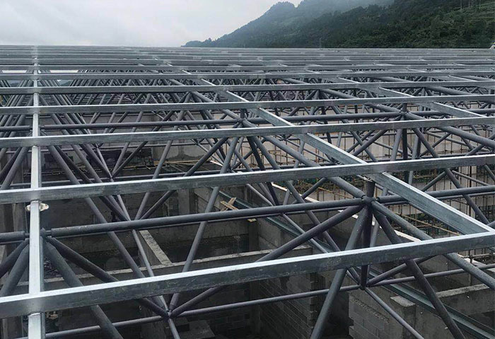 石首仁怀冠英学校艺体楼网架